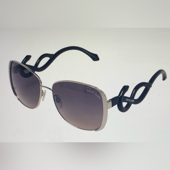 Roberto Cavalli Accessories - New Women’s Roberto Cavalli sunglasses